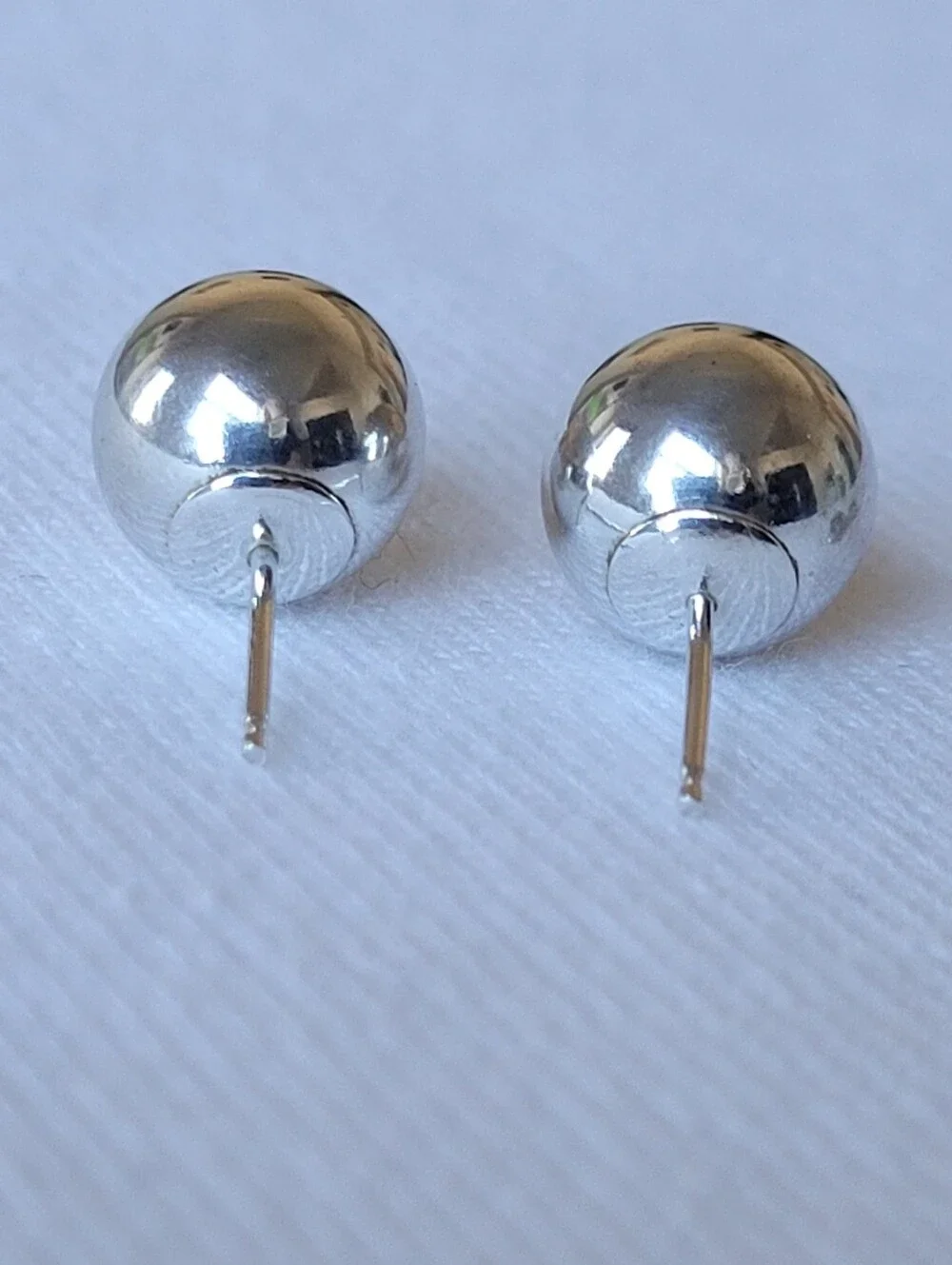 10mm Vintage Silver-plated Bead Post Earrings